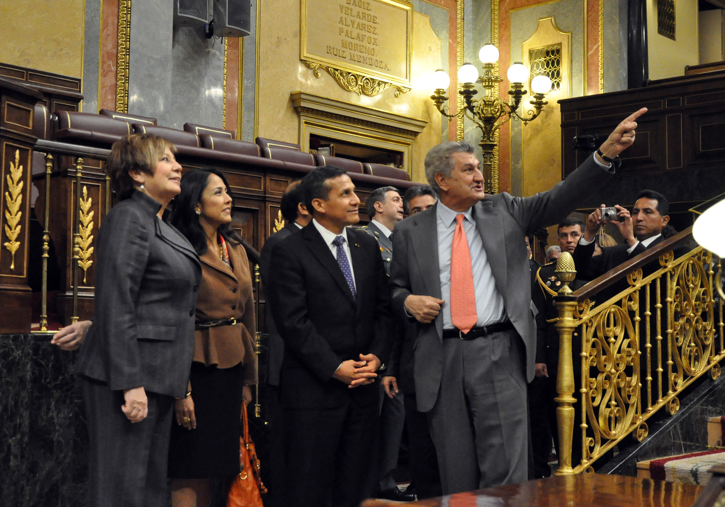 Presidente Olanta Humala visita congreso de España
