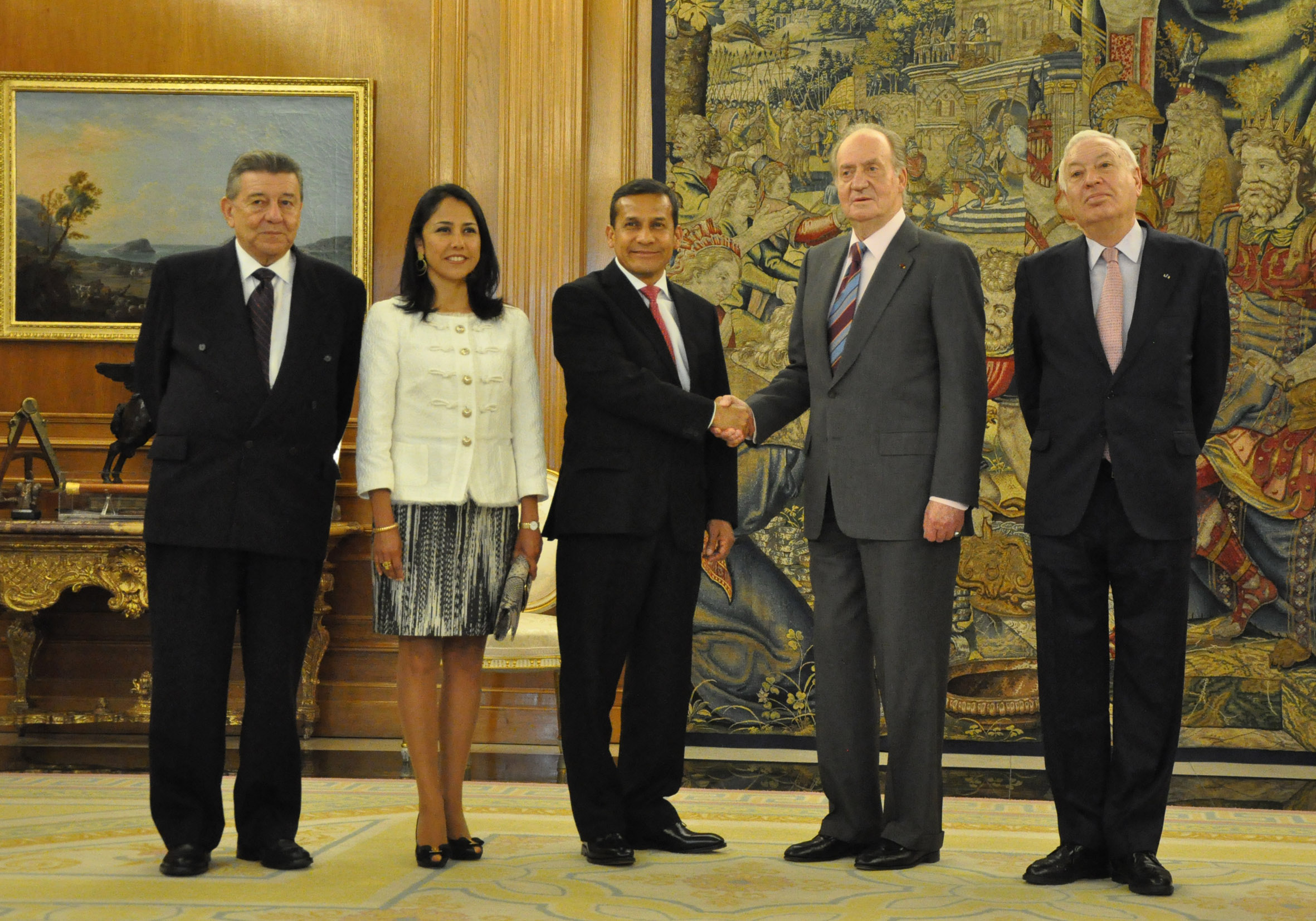 Presidente se reune con Rey de España