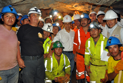 Jefe de Estado recibió a mineros rescatados en exitosa operación en Ica