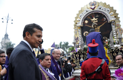 Presidente Ollanta Humala rindió  homenaje al Señor de los Milagros