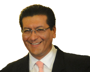 Carlos Paredes Rodríguez Ministro de Transportes y Comunicaciones - Carlos Paredes Rodríguez