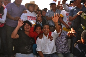 Presidente Ollanta Humala y los Pobladores de Pisco