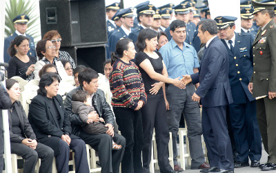 Jefe de Estado participó en honras fúnebres a soldado abatido en ataque terrorista