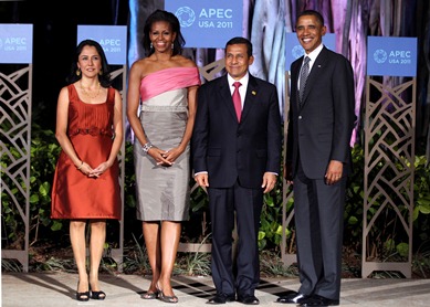  Cena ofrecida por presidente de Estados Unidos y su esposa en honor a Líderes de APEC