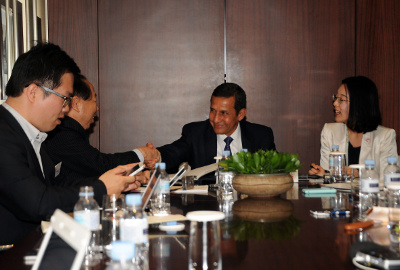 Encuentro con periodistas coreanos sostuvo el presidente Ollanta Humala